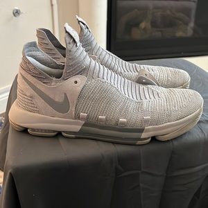 Nike Kevin Durant KD10 Sneakers